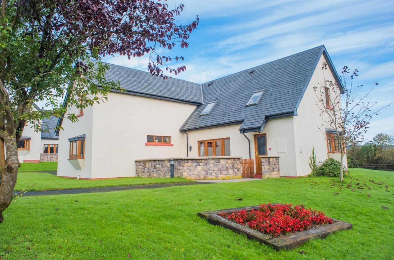East Clare Golf Village Bodyke Exterior foto