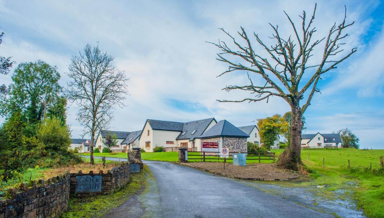 East Clare Golf Village Bodyke Exterior foto
